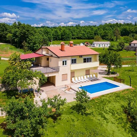 Holiday Home Larisa - Ipc141 By Interhome Pićan Εξωτερικό φωτογραφία