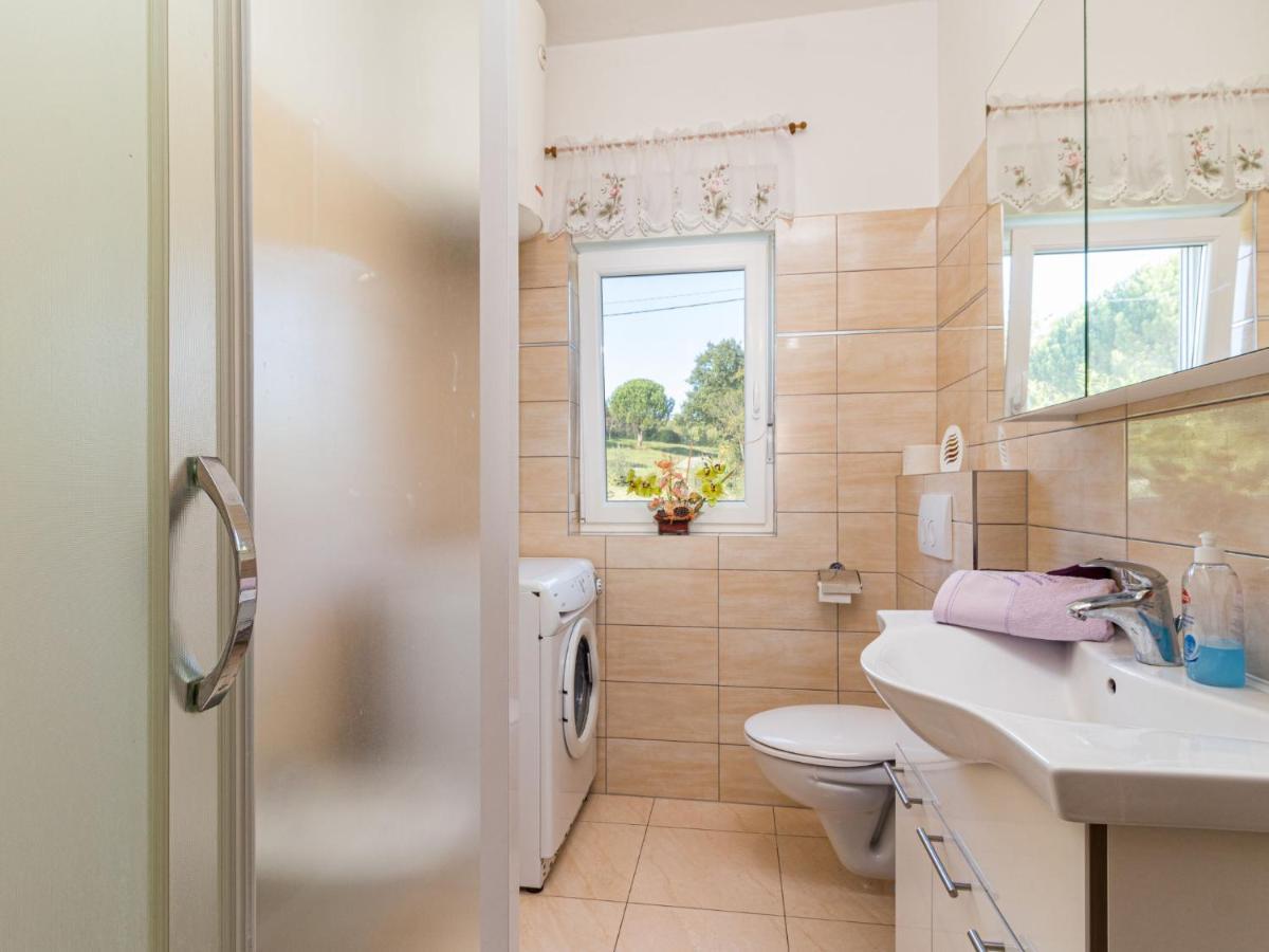 Holiday Home Larisa - Ipc141 By Interhome Pićan Εξωτερικό φωτογραφία
