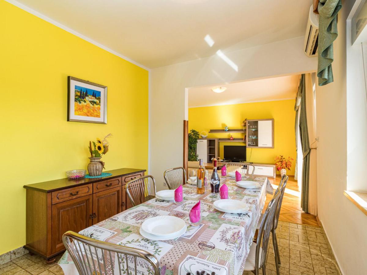 Holiday Home Larisa - Ipc141 By Interhome Pićan Εξωτερικό φωτογραφία