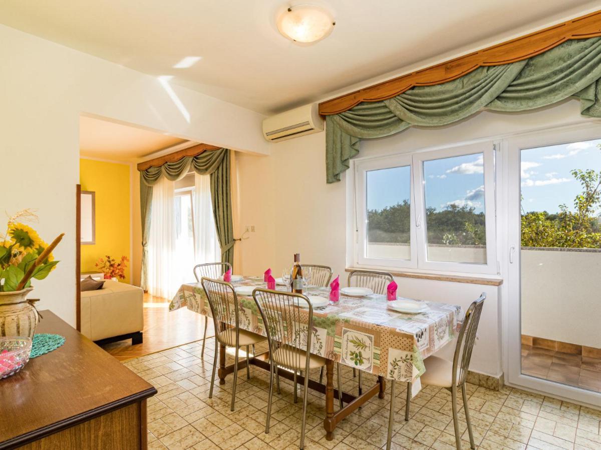 Holiday Home Larisa - Ipc141 By Interhome Pićan Εξωτερικό φωτογραφία